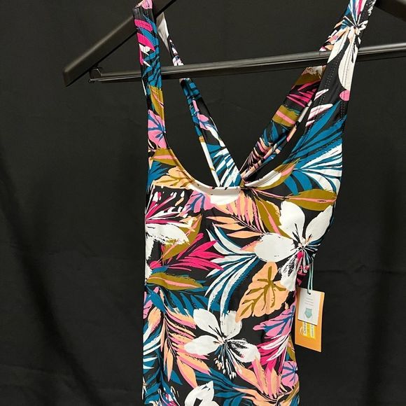 Multi color one piece - Picture 1 of 4